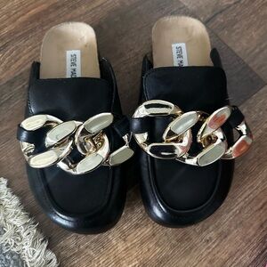 Steve Madden Black Loafers with Gold Chain